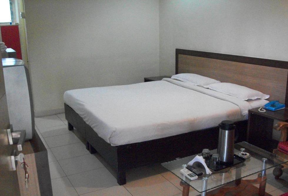 7 Apple Resort Lonavala Phòng bức ảnh