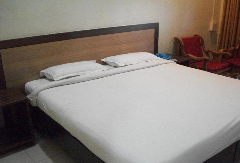 7 Apple Resort Lonavala Phòng bức ảnh