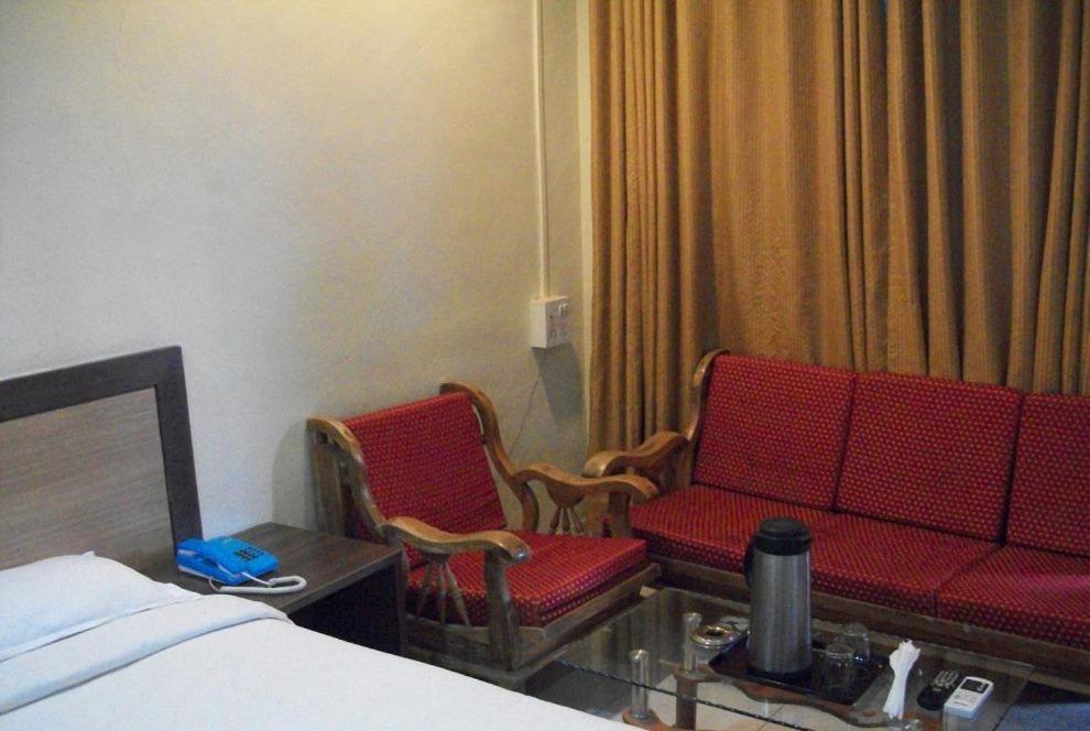 7 Apple Resort Lonavala Ngoại thất bức ảnh