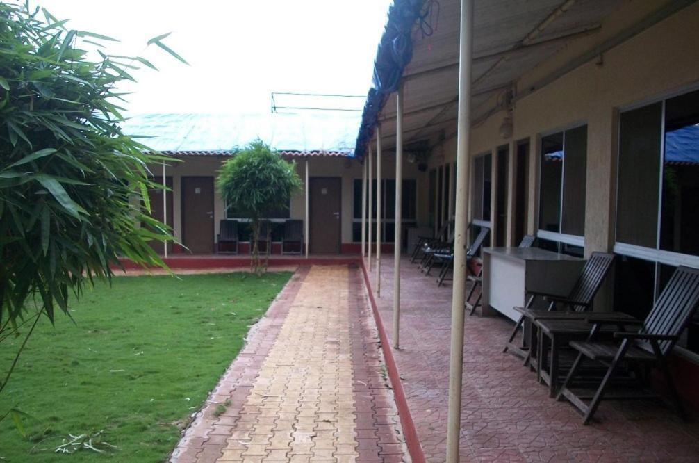 7 Apple Resort Lonavala Ngoại thất bức ảnh