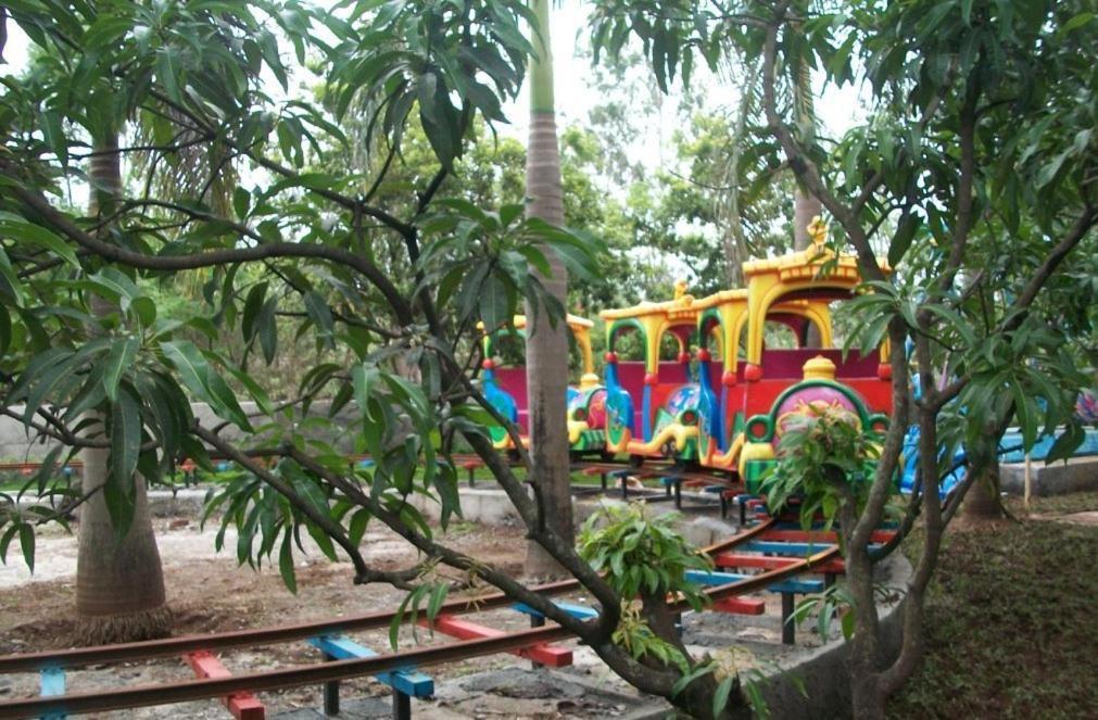 7 Apple Resort Lonavala Ngoại thất bức ảnh