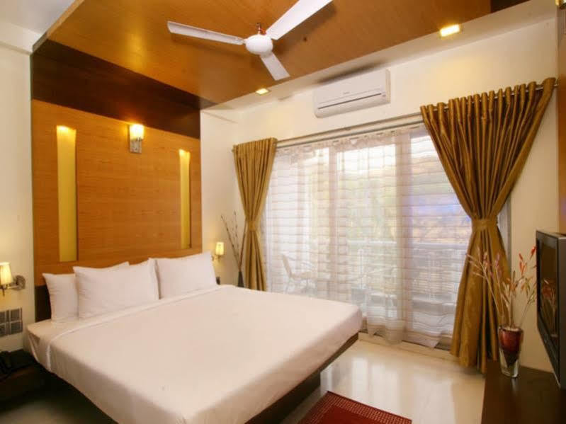 7 Apple Resort Lonavala Ngoại thất bức ảnh