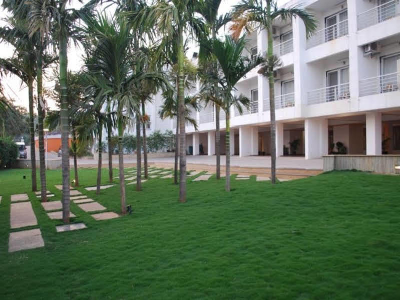 7 Apple Resort Lonavala Ngoại thất bức ảnh